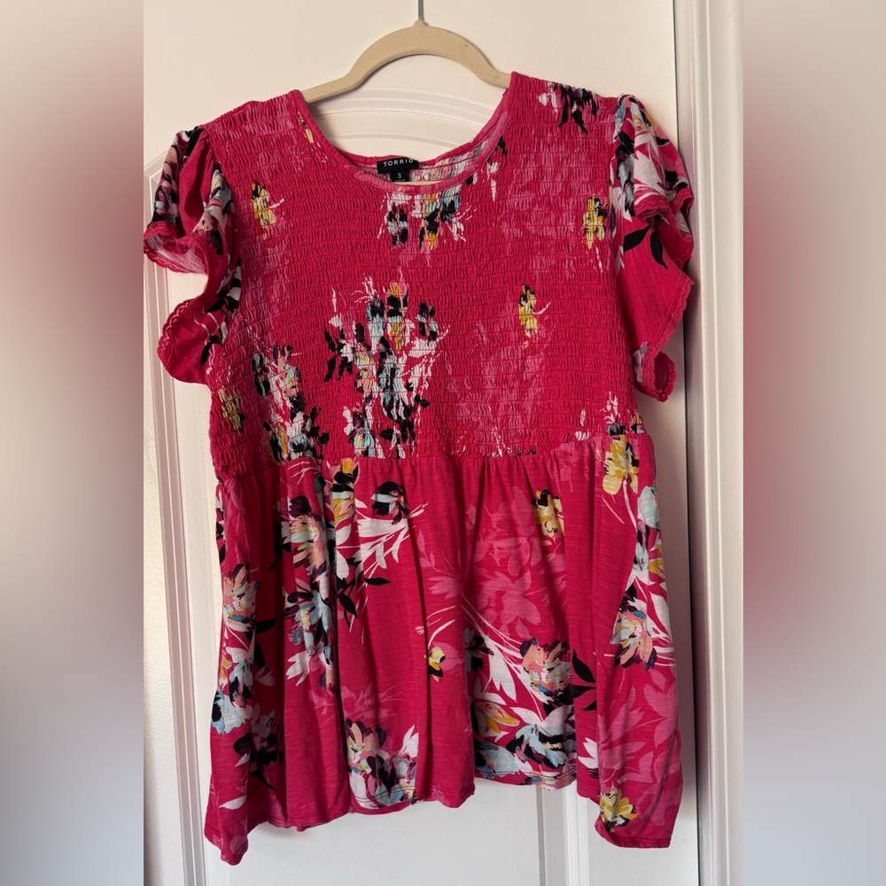 Elegant Floral Ruffle Sleeve Blouse